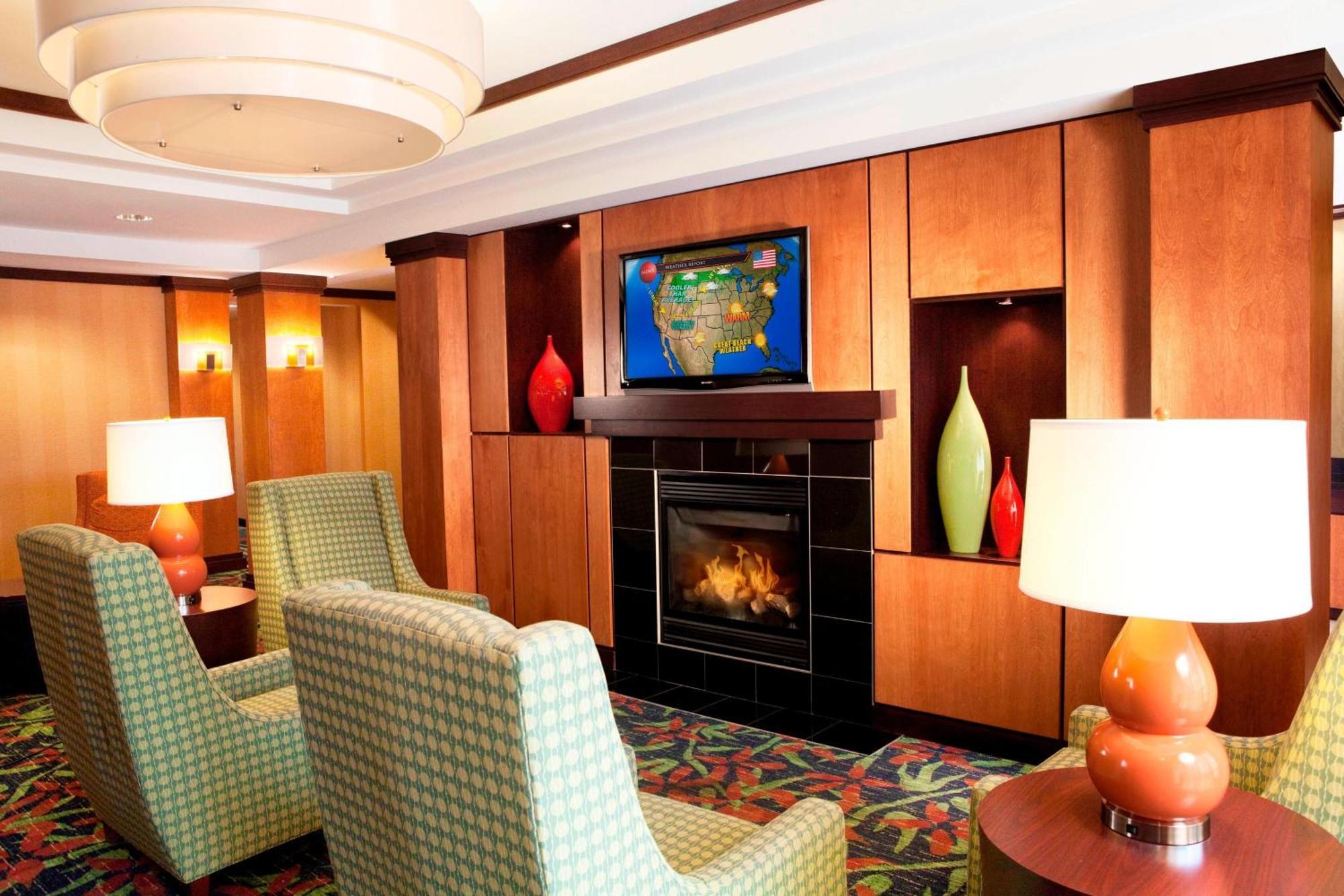 Fairfield Inn & Suites Des Moines Airport Exteriör bild