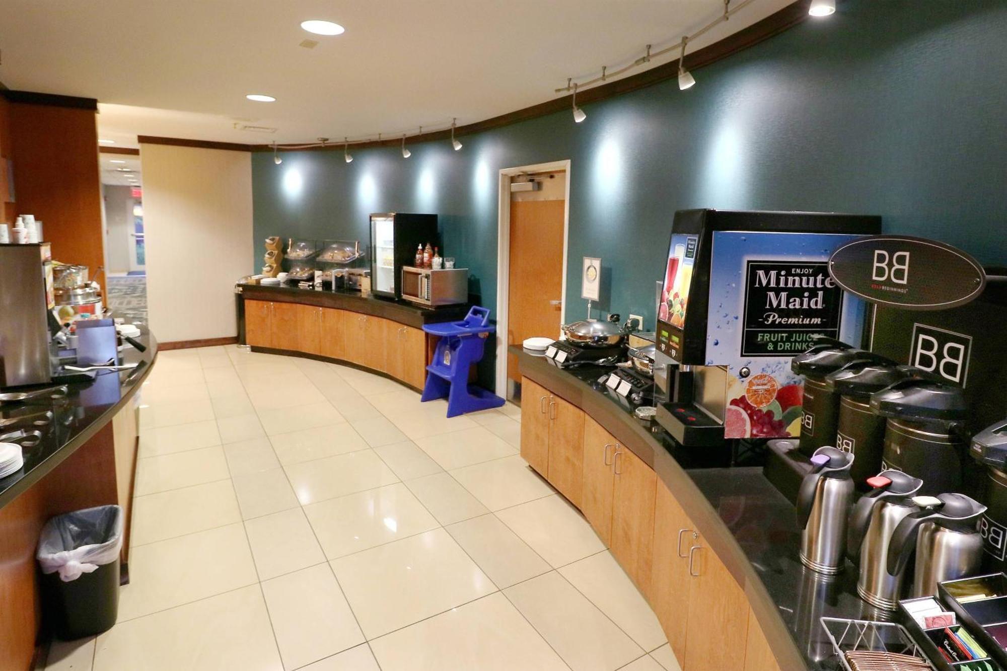 Fairfield Inn & Suites Des Moines Airport Exteriör bild